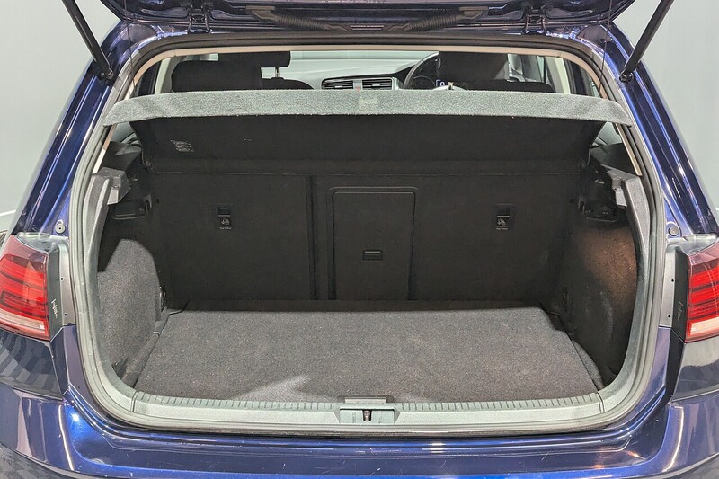 Used Volkswagen Golf 2018 for sale - 77153963: Photo 28