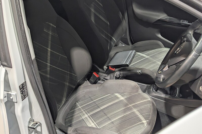 Used Vauxhall Corsa 2015 for sale - 77129162: Photo 18