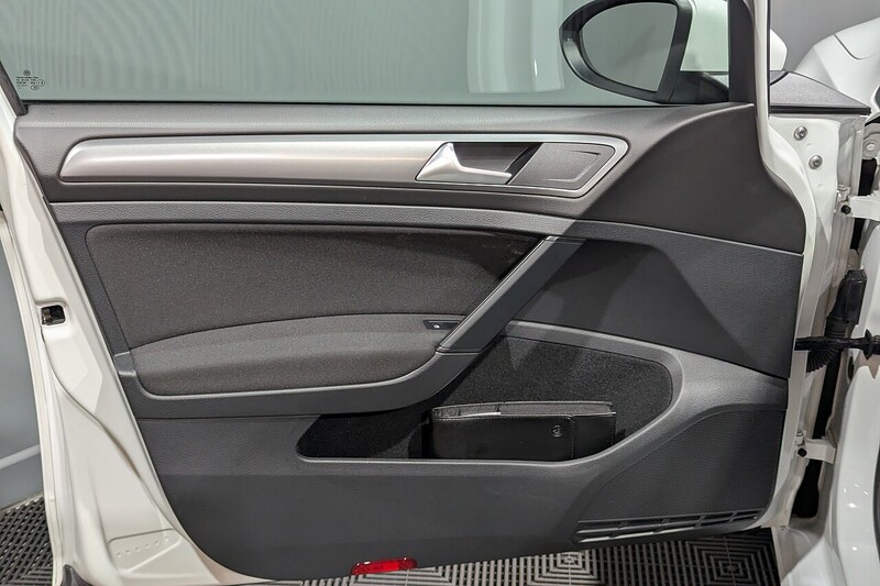 Used Volkswagen Golf 2016 for sale - 77535594: Photo 31