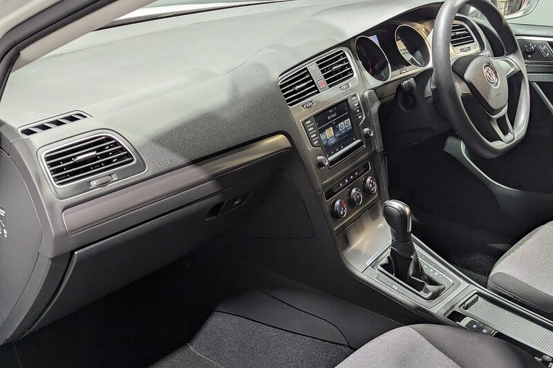 Used Volkswagen Golf 2016 for sale - 77535594: Photo 32