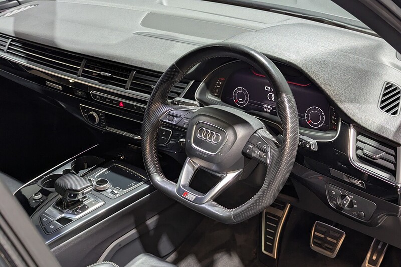 Used Audi Q7 2018 for sale - 76626821: Photo 2