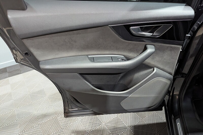 Used Audi Q7 2018 for sale - 76626821: Photo 48