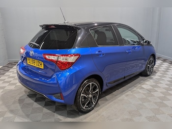 Used Toyota Yaris 2018 for sale - 78257478: Photo