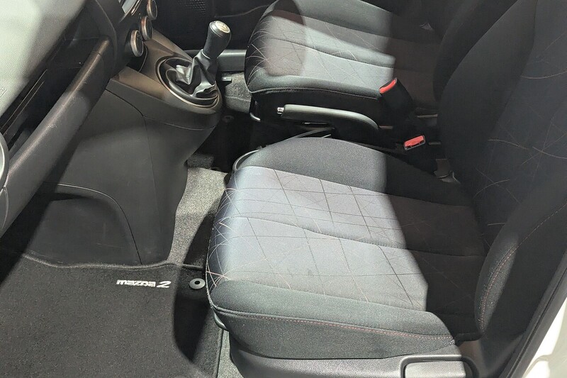 Used Mazda Mazda2 2013 for sale - 76740863: Photo 32