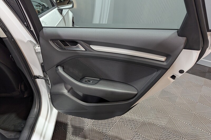 Used Audi A3 2015 for sale - 76740861: Photo 29