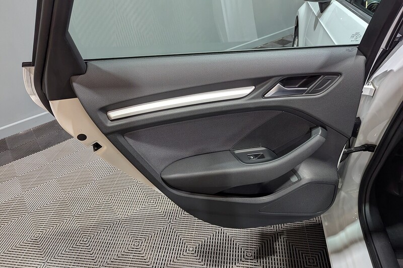 Used Audi A3 2015 for sale - 76740861: Photo 33