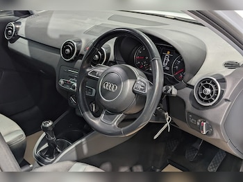 Used Audi A1 2016 for sale - 77976802: Photo