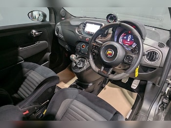 Used Abarth 595 2019 for sale - 79434114: Photo