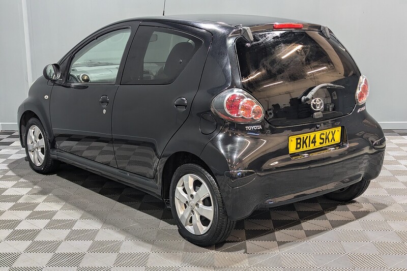 Used Toyota AYGO 2014 for sale - 76626824: Photo 6