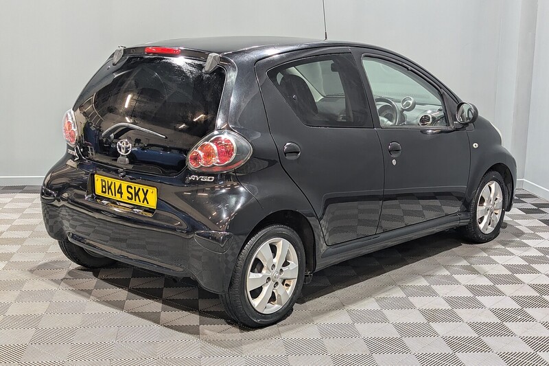 Used Toyota AYGO 2014 for sale - 76626824: Photo 8