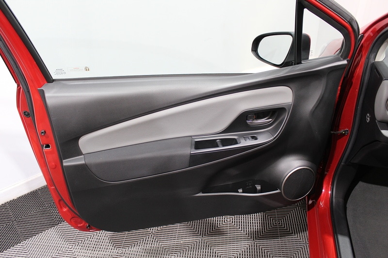 Used Toyota Yaris 2016 for sale - 76626836: Photo 31