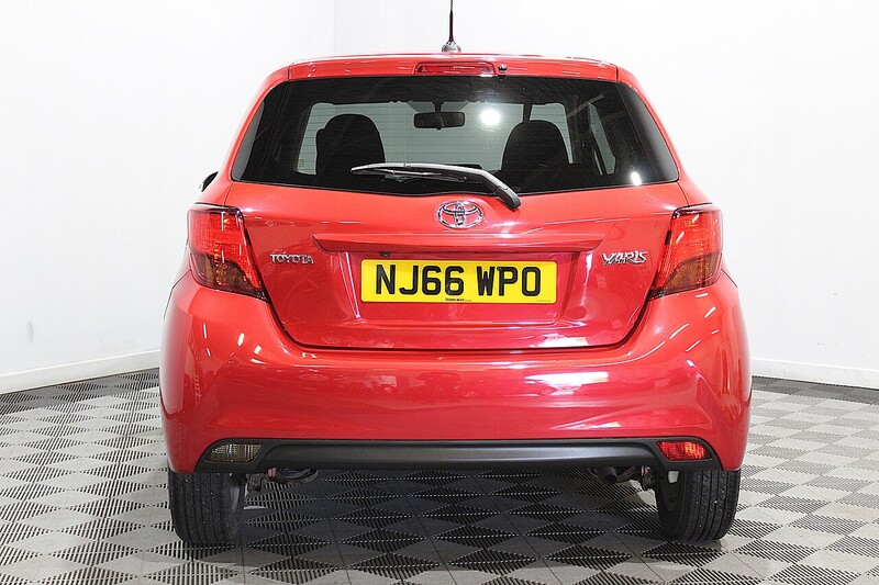 Used Toyota Yaris 2016 for sale - 76626836: Photo 8