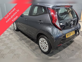 Used Toyota AYGO 2018 for sale - 79749840: Photo