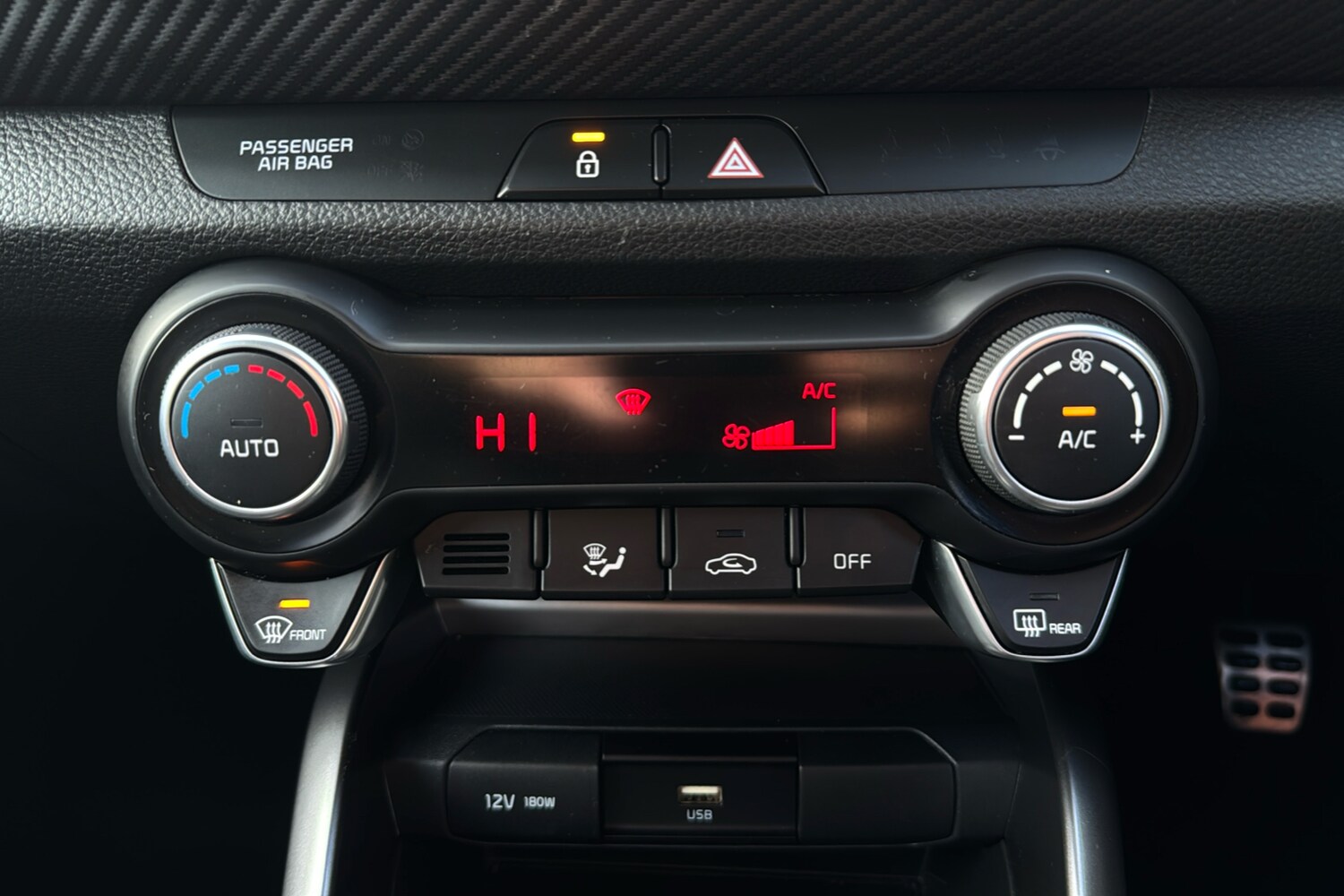 Used Kia Stonic 2024 for sale - 77311277: Photo 16