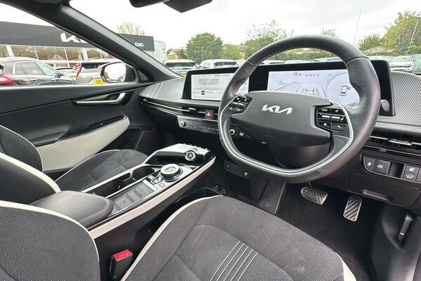 Used Kia EV6 2023 for sale - 76155970: Photo 10