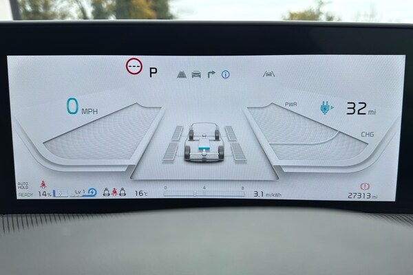 Used Kia EV6 2023 for sale - 76155970: Photo 14