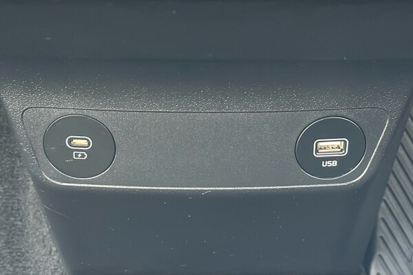 Used Kia EV6 2023 for sale - 76155970: Photo 22