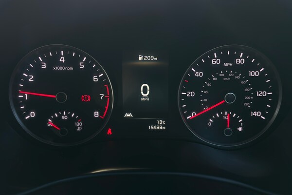 Used Kia Stonic 2023 for sale - 76177314: Photo 14