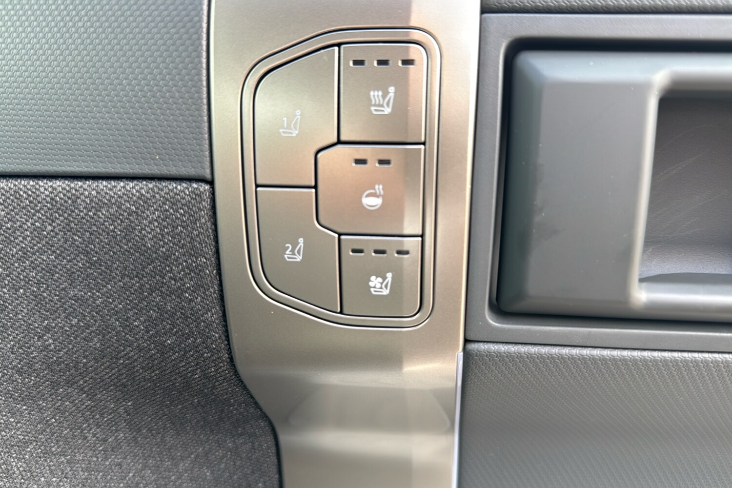 Vehicle 33