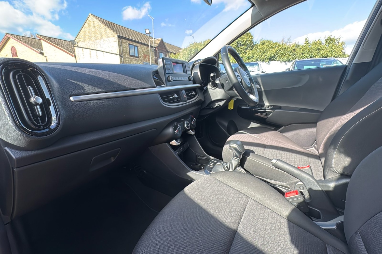 Used Kia Picanto 2023 for sale - 78124996: Photo 11