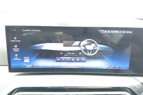 Used BMW i4 2024 for sale - 75593515: Photo 16