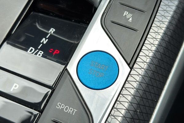 Used BMW i4 2024 for sale - 75593515: Photo 22