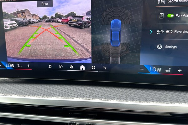 Used BMW i4 2024 for sale - 75593515: Photo 35
