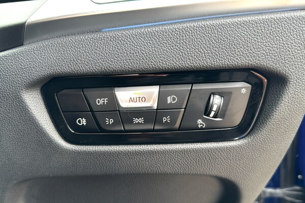 Used BMW i4 2024 for sale - 75593515: Photo 36
