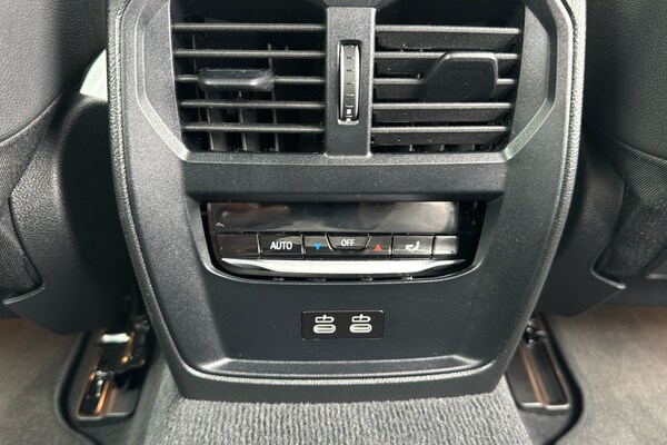 Used BMW i4 2024 for sale - 75593515: Photo 40