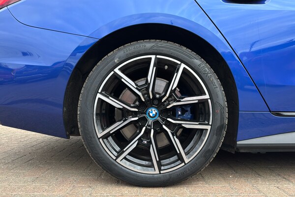 Used BMW i4 2024 for sale - 75593515: Photo 8