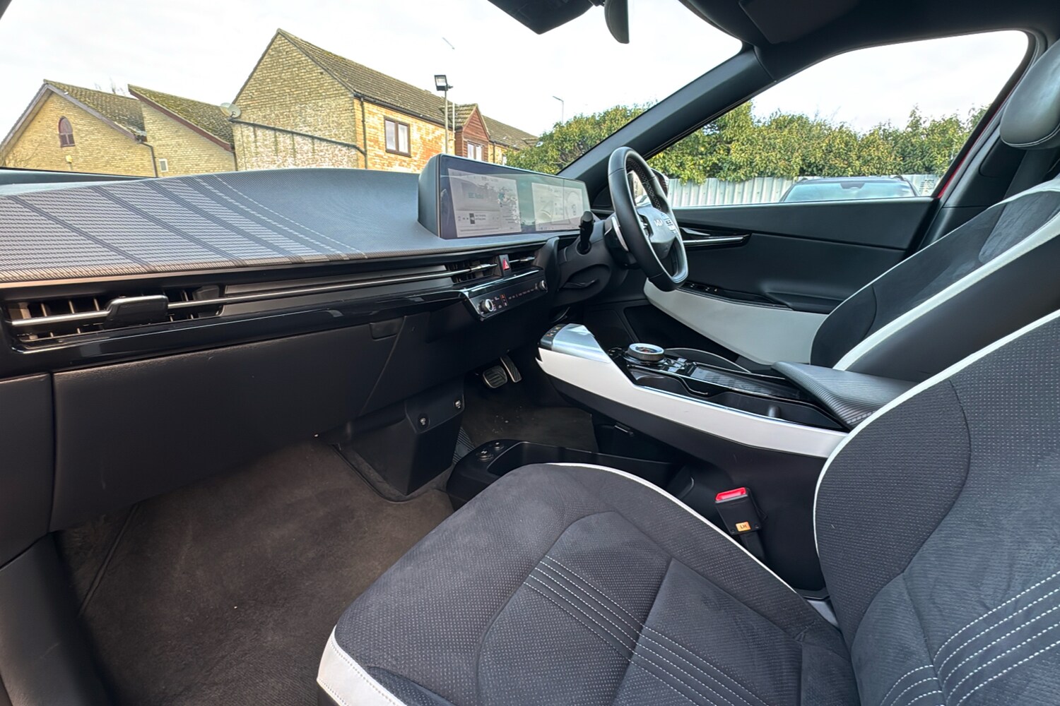 Used Kia EV6 2024 for sale - 76905891: Photo 11