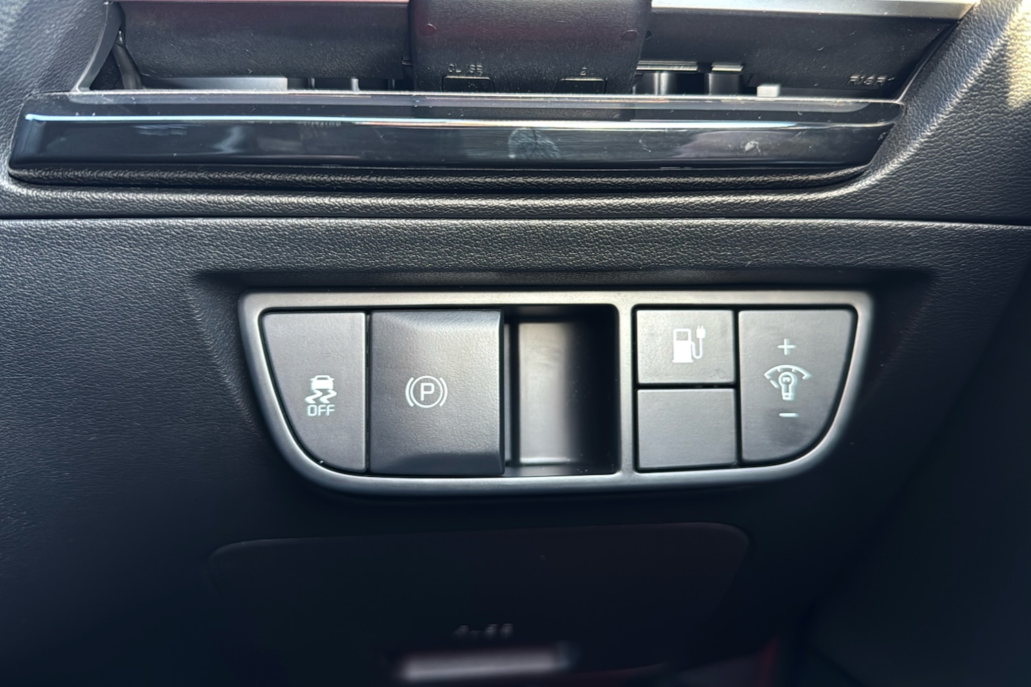 Used Kia EV6 2024 for sale - 76905891: Photo 31