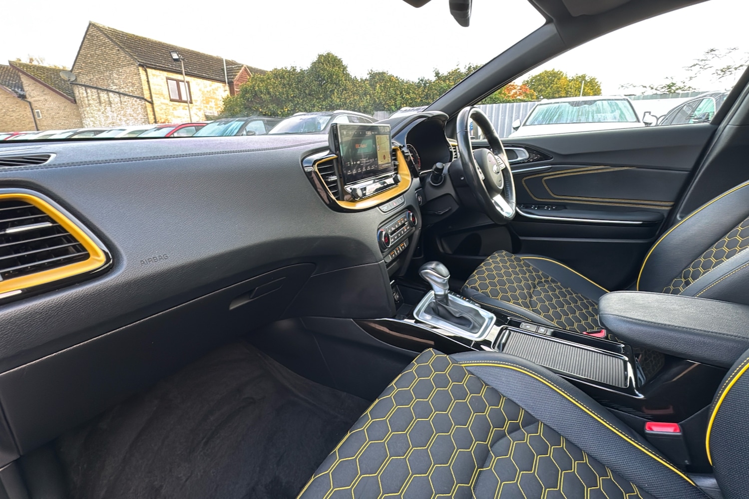 Used Kia XCeed 2020 for sale - 76364290: Photo 11