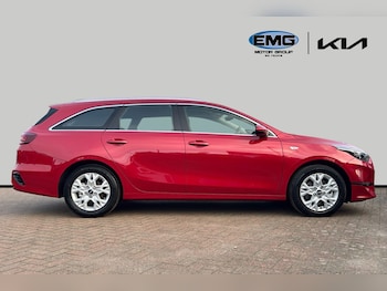 Used Kia Ceed 2025 for sale - 76502803: Photo