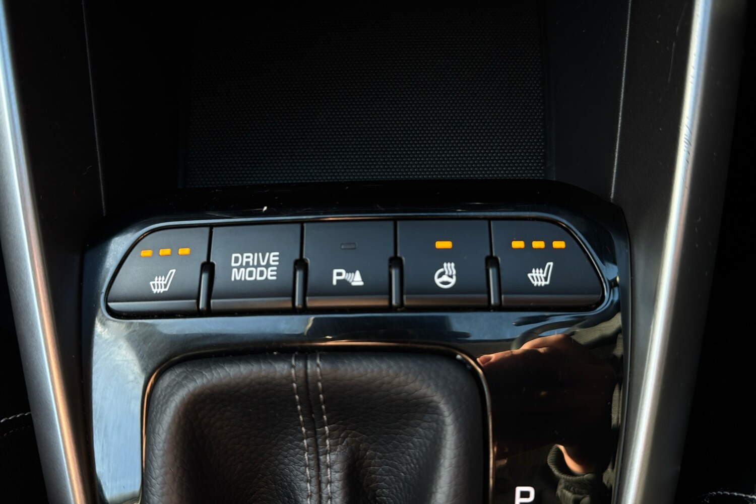 Used Kia Stonic 2024 for sale - 77527872: Photo 22