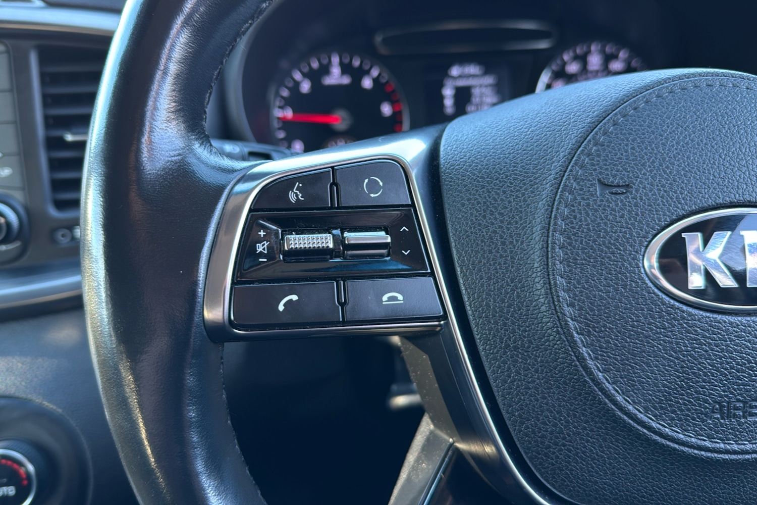Used Kia Sorento 2018 for sale - 77093667: Photo 16