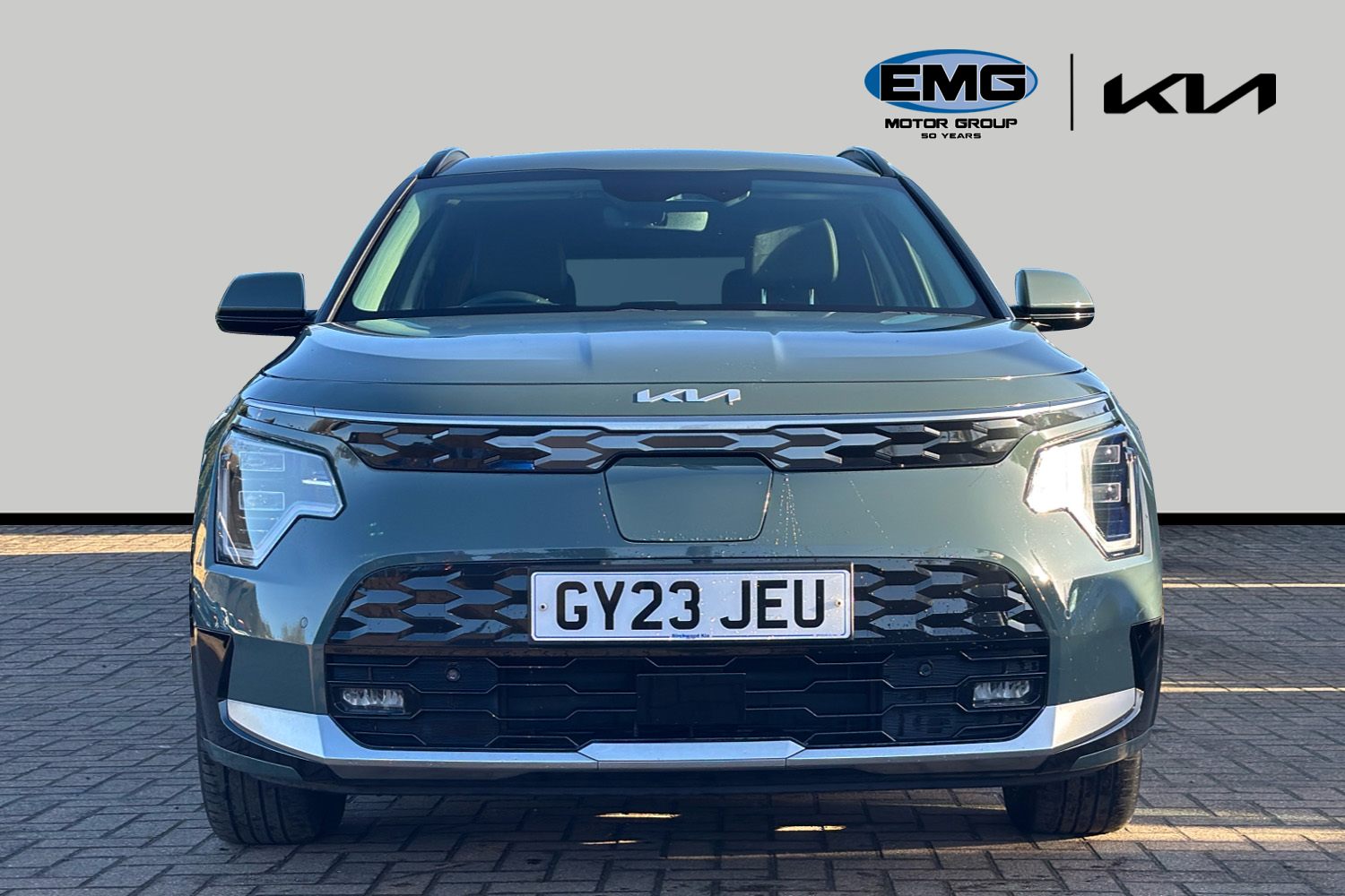 Used Kia Niro 2023 for sale - 77980775: Photo 2