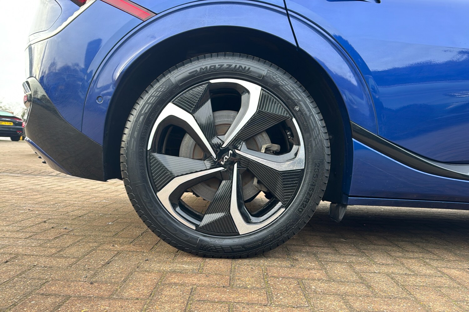 Used Kia EV6 2023 for sale - 77929112: Photo 8