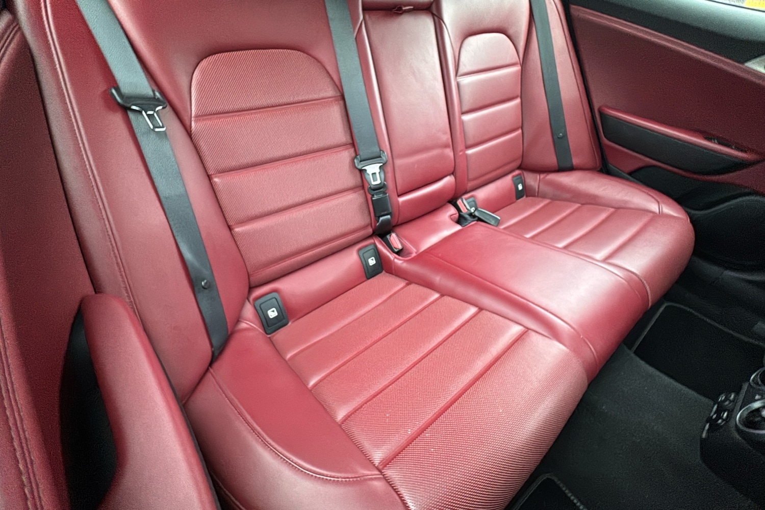 Used Kia Stinger 2018 for sale - 77390093: Photo 12