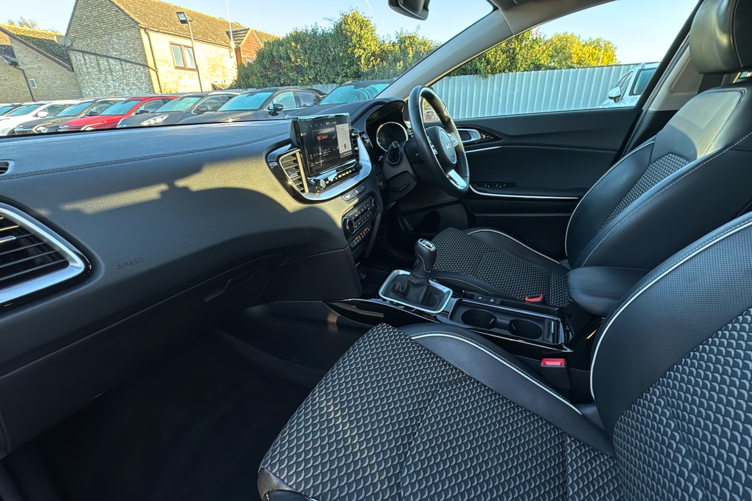 Used Kia XCeed 2023 for sale - 76339389: Photo 11