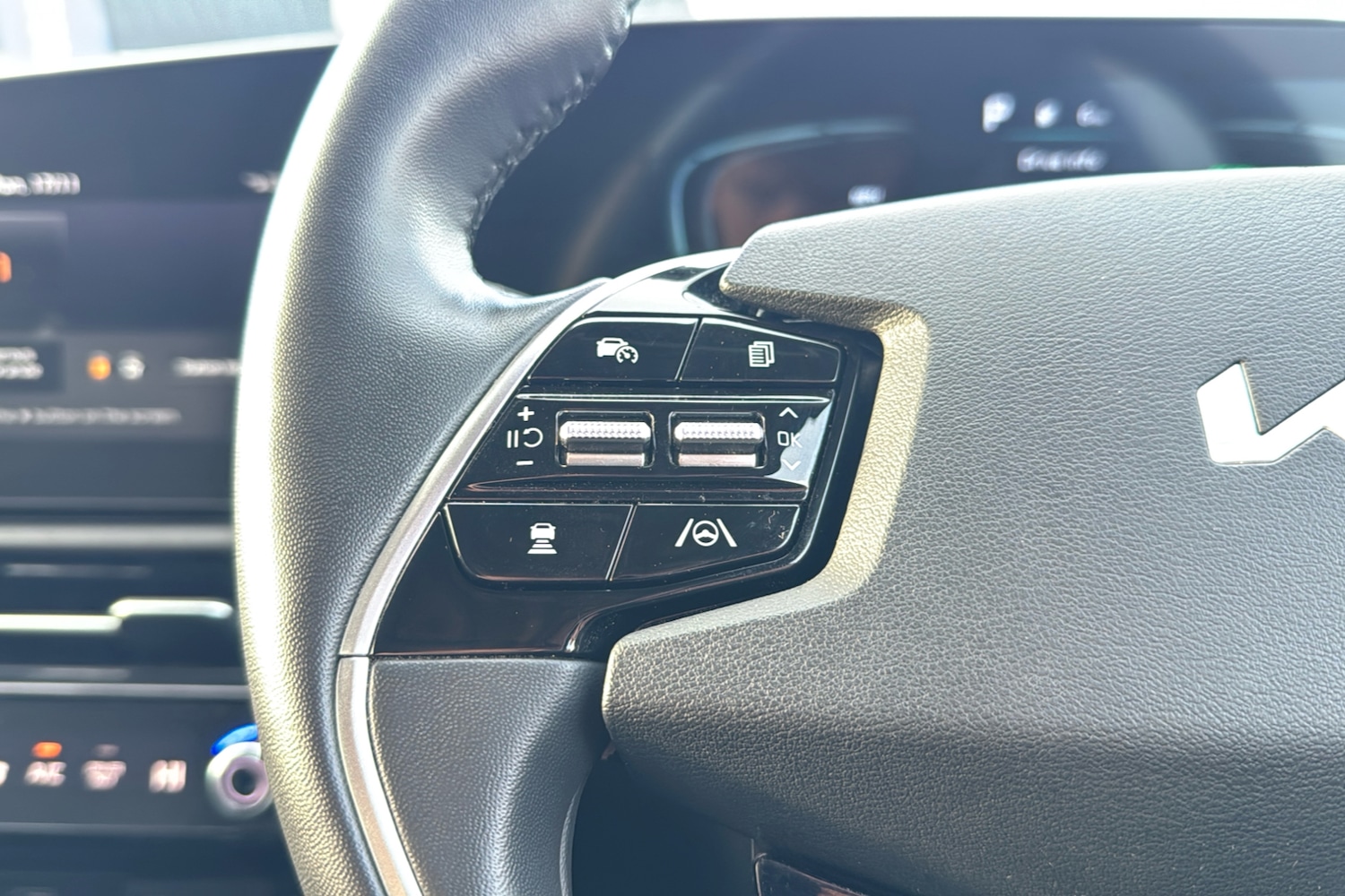 Kia Niro Hybrid 1.6h Gdi 3 Suv 5dr Petrol Hybrid Dct Euro 6 s/s 139 Bhp - Picture 17 of 24