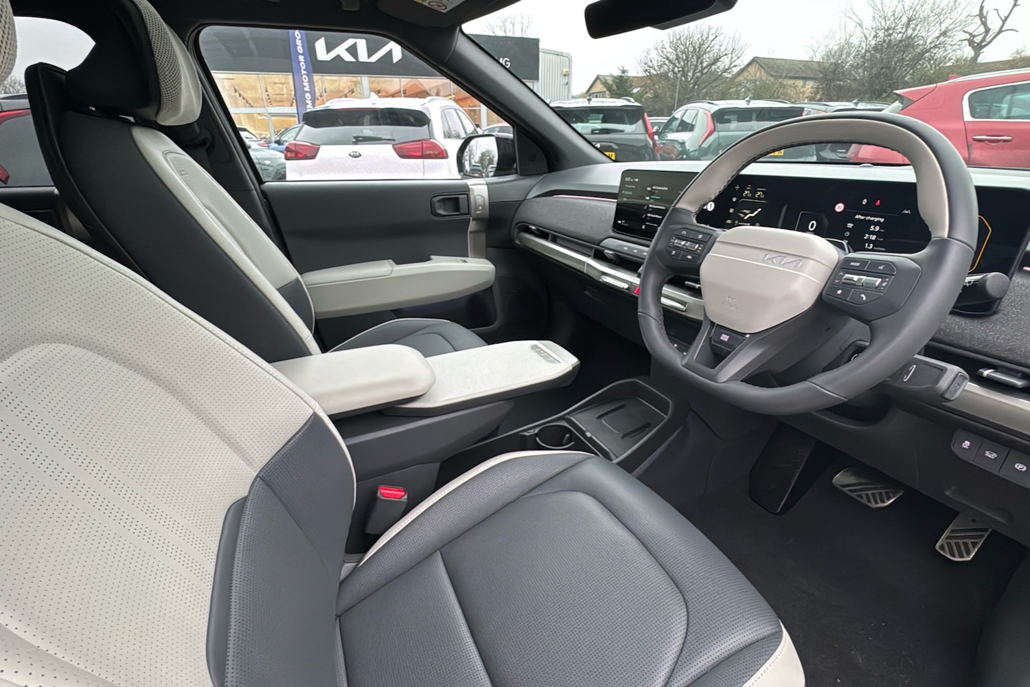 Used Kia EV3 2025 for sale - 77996369: Photo 10