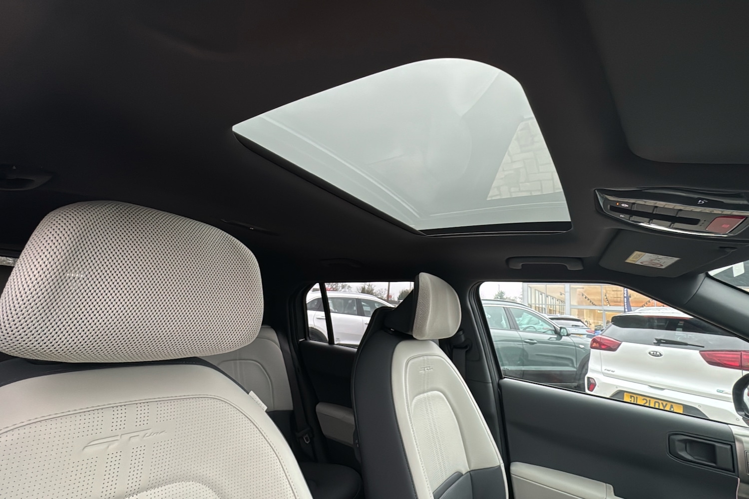 Used Kia EV3 2025 for sale - 77996369: Photo 24