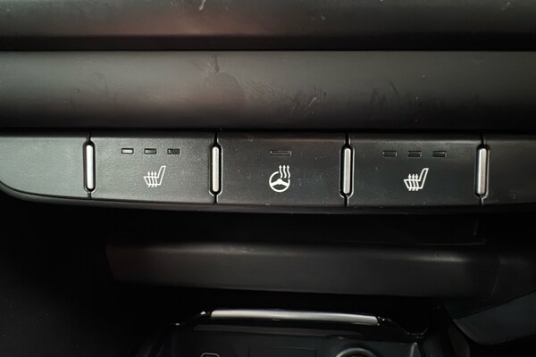 Used Kia XCeed 2023 for sale - 76177308: Photo 30
