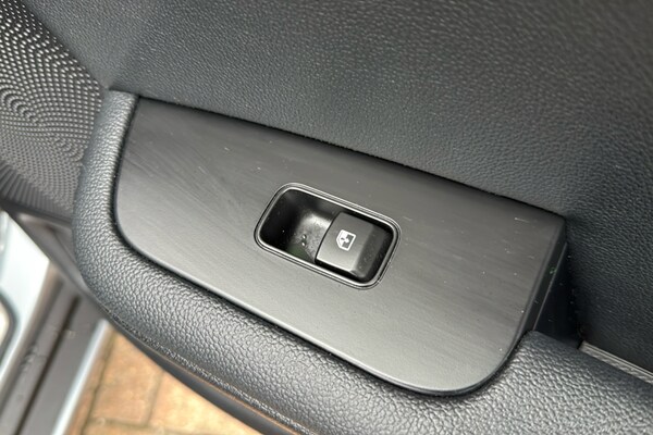 Used Kia XCeed 2023 for sale - 76177308: Photo 38