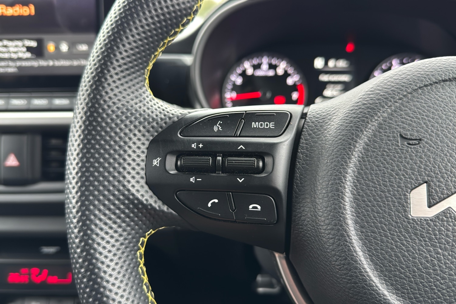 Used Kia Picanto 2023 for sale - 76624824: Photo 17