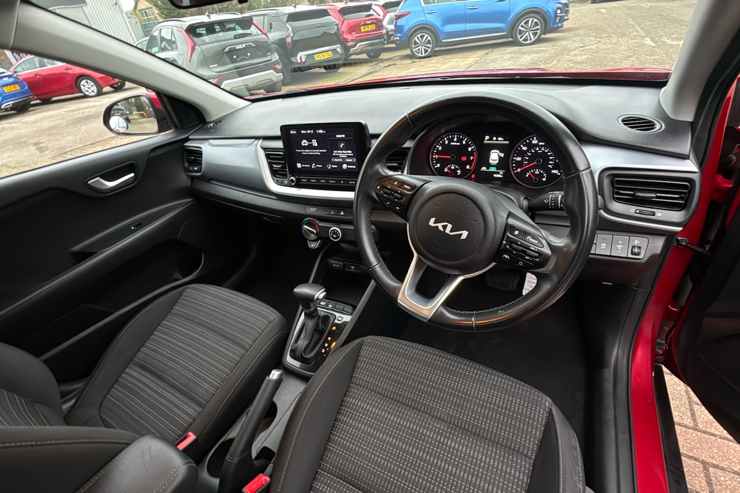 Used Kia Stonic 2022 for sale - 77135237: Photo 10