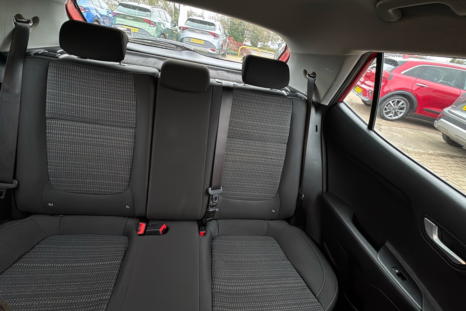 Used Kia Stonic 2022 for sale - 77135237: Photo 30