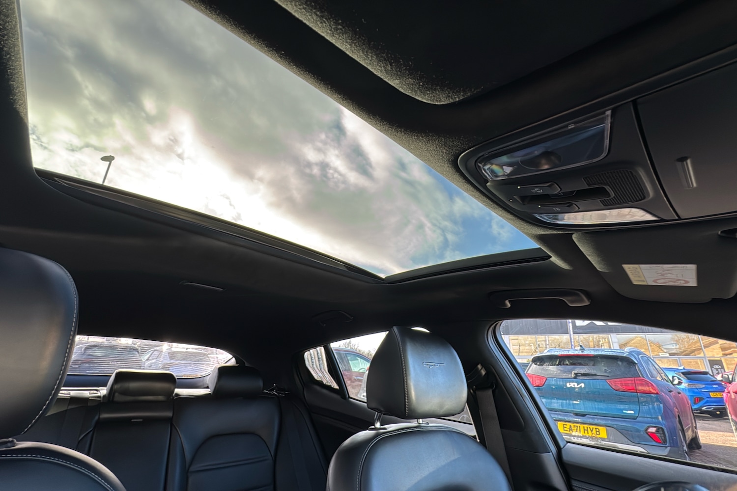 Used Kia Stinger 2018 for sale - 77061251: Photo 30