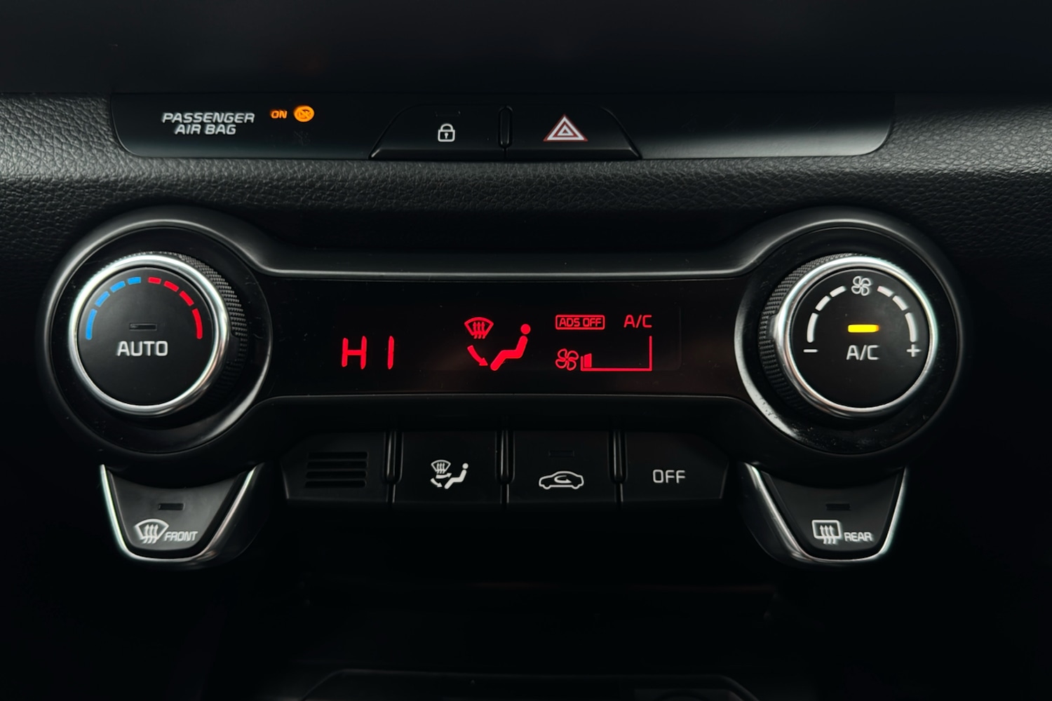 Used Kia Stonic 2020 for sale - 76553360: Photo 16